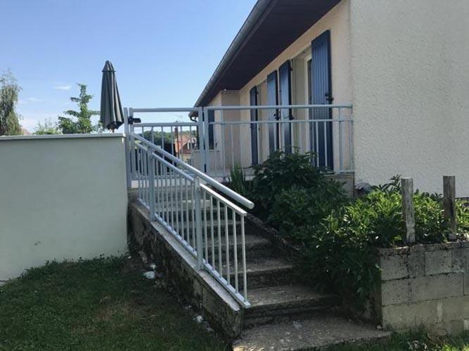 Menuisier Villaines-Les-Prévôtes