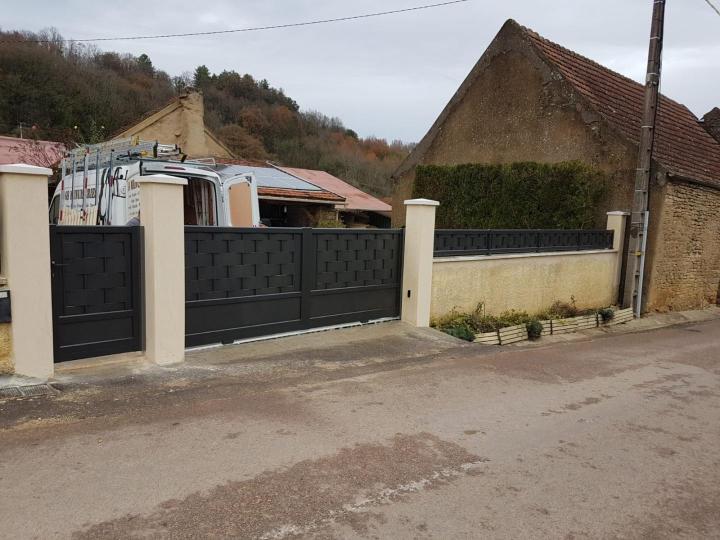 Portail Villaines-Les-Prévôtes