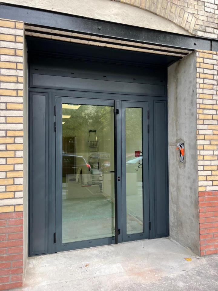 Menuisier aluminium Villaines-Les-Prévôtes