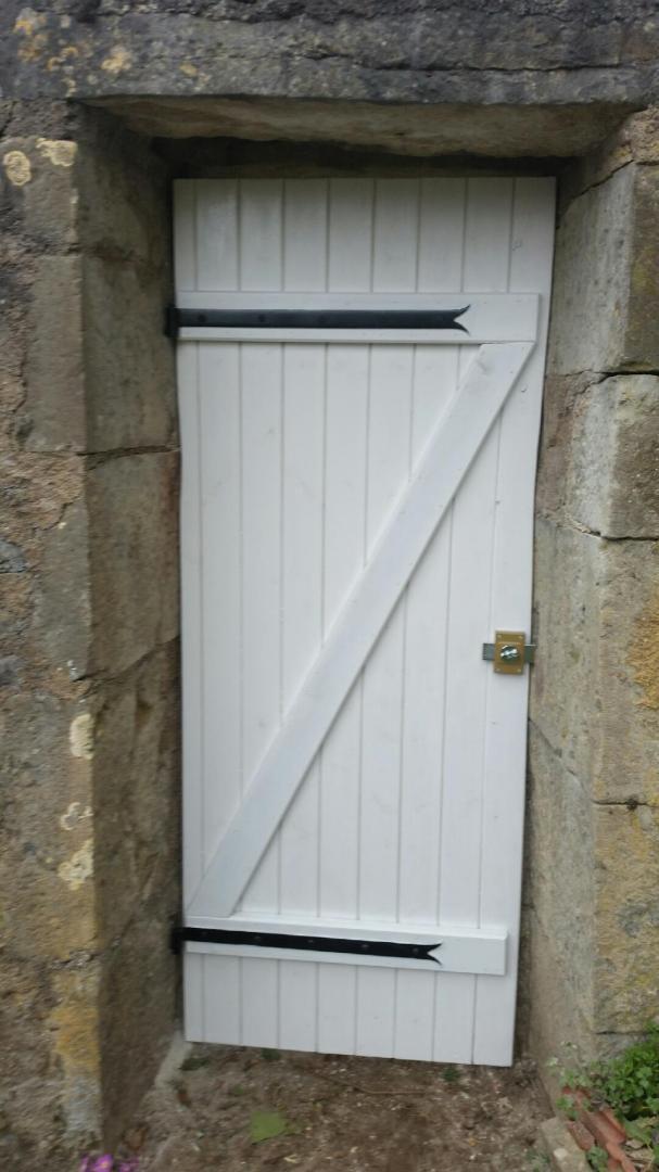 Installation porte Villaines-Les-Prévôtes